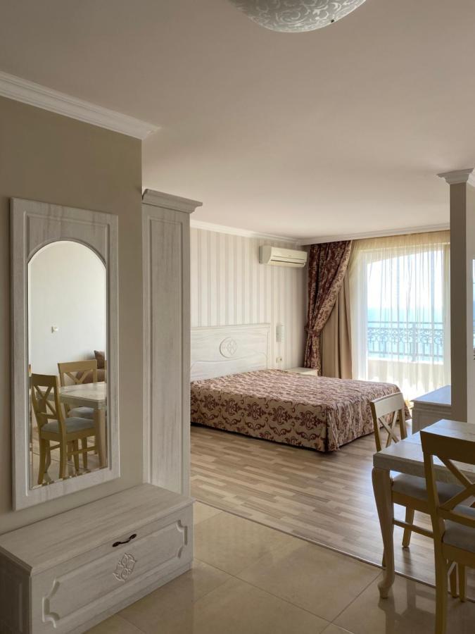 Private Super Apartments By Sea In Apart Hotel ! Πομόριε Εξωτερικό φωτογραφία