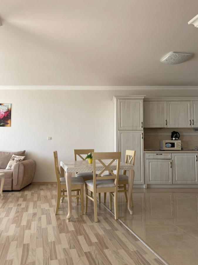 Private Super Apartments By Sea In Apart Hotel ! Πομόριε Εξωτερικό φωτογραφία